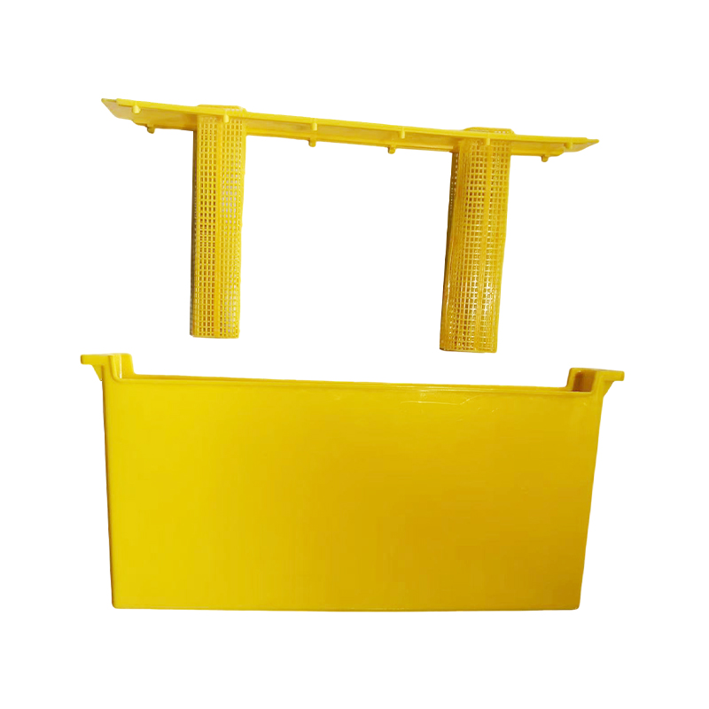 Plastic Feeder