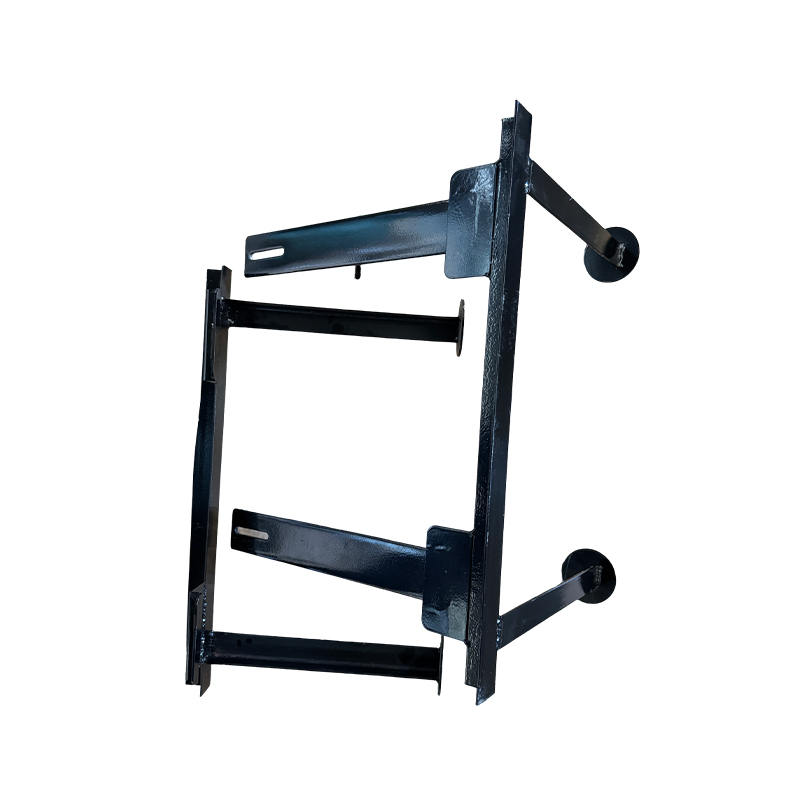 How can the flexible adjustment function of telescopic metal beehive stand adapt to the diverse space layout requirements?